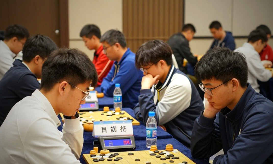 प्राग का कमरा, सत्ताईस मिनिएचर और एक बुकलेट: ChessBase Magazine #225 की आवाज़